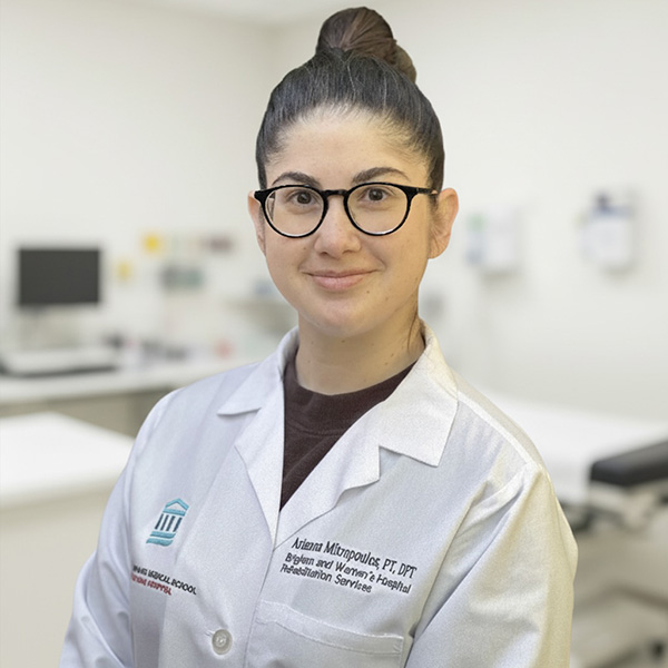 photo of Arianna Mitropoulos, DPT